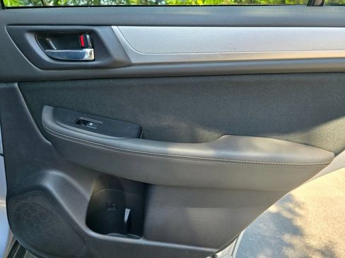 Used 2017 Subaru Outback 2.5i Premium AWD/4WD image 15