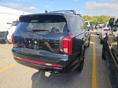 Used 2024 Hyundai Palisade Calligraphy image 2