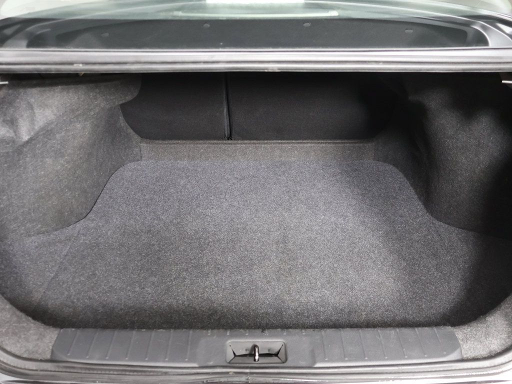 Used 2025 Nissan Sentra SV FWD image 17