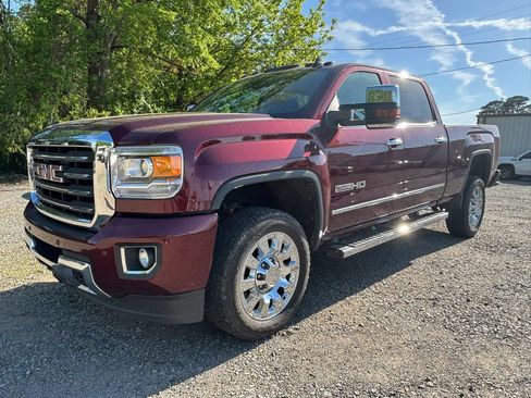 Used 2016 GMC Sierra 2500 SLT w/ All-Terrain HD Package AWD/4WD image 5