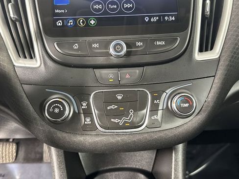 Used 2023 Chevrolet Malibu RS FWD image 8