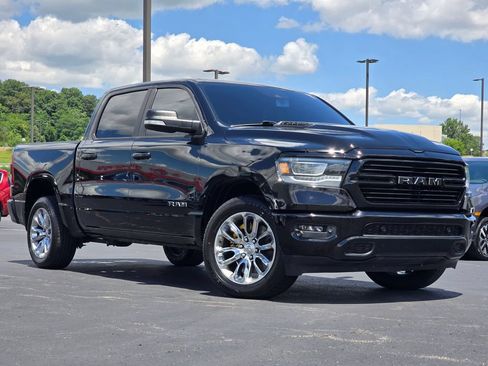 Used 2023 RAM 1500 Laramie AWD/4WD image 1