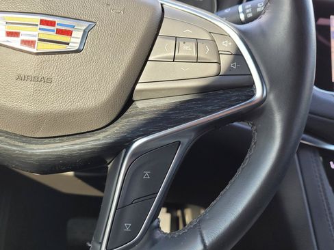 Used 2024 Cadillac XT5 Premium Luxury w/ Technology Package FWD image 8