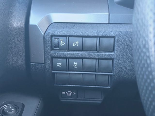 Used 2024 Toyota Tacoma SR5 AWD/4WD image 35
