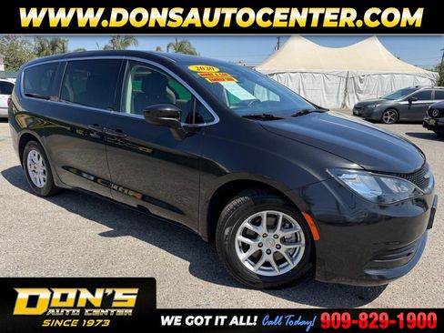Used 2020 Chrysler Voyager LX FWD image 1