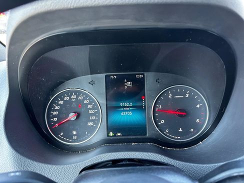Used 2023 Mercedes-Benz Sprinter 1500 image 10