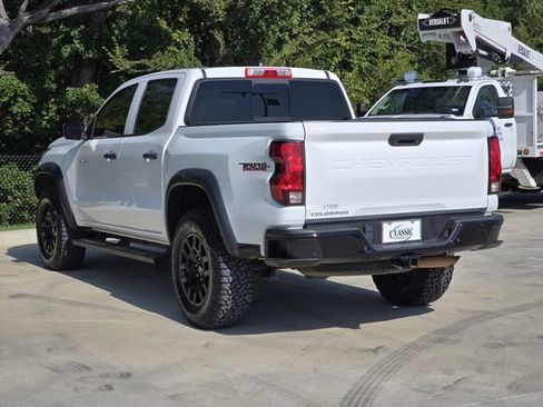 Used 2023 Chevrolet Colorado Trail Boss w/ Technology Package AWD/4WD image 6