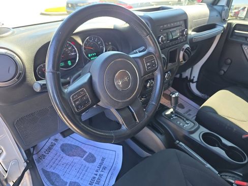 Used 2015 Jeep Wrangler Sport w/ Connectivity Group image 6