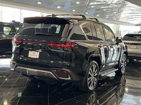 New 2026 Lexus LX 700h Luxury image 6