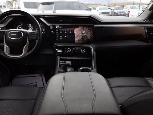 Used 2024 GMC Sierra 1500 Denali image 18