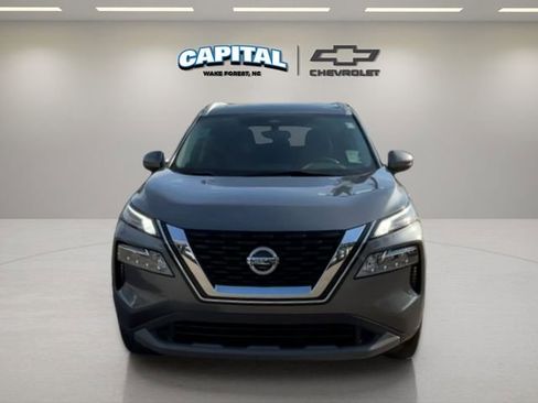 Used 2021 Nissan Rogue SV w/ Premium Package image 8