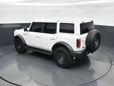 Used 2025 Ford Bronco Outer Banks w/ Sasquatch Package AWD/4WD image 40