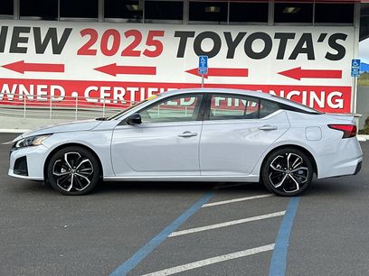 Used 2024 Nissan Altima 2.5 SR