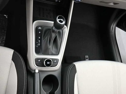 New 2026 Hyundai Venue SEL FWD image 21
