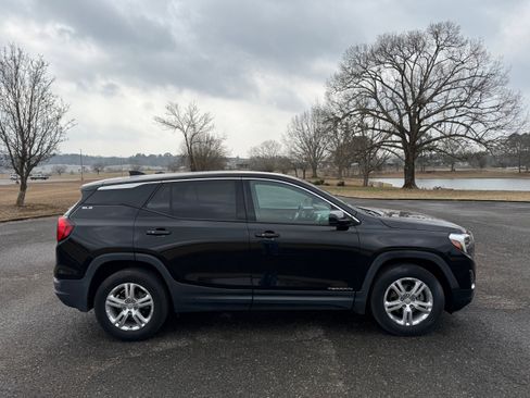 Used 2020 GMC Terrain SLE image 6