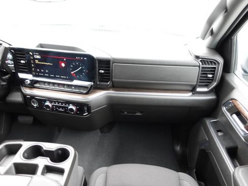 Used 2023 GMC Sierra 1500 Elevation image 37