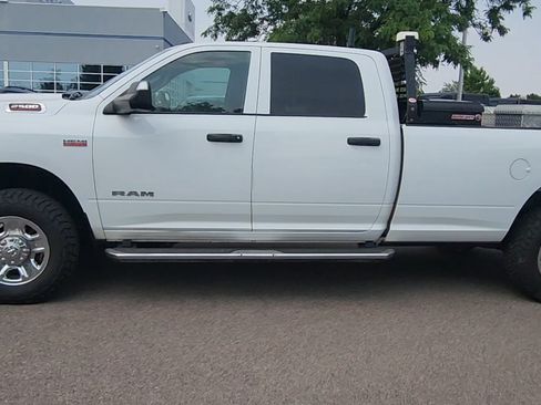 Used 2021 RAM 2500 Tradesman w/ Chrome Appearance Group AWD/4WD image 4