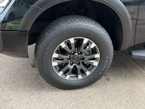 Used 2021 Nissan Titan PRO-4X w/ Pro-4x Convenience Package AWD/4WD image 9