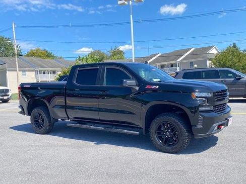 Used 2022 Chevrolet Silverado 1500 LT Trail Boss w/ Bed Protection Package AWD/4WD image 7