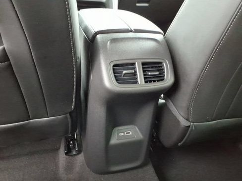 Certified 2023 Buick Envision Essence FWD image 16