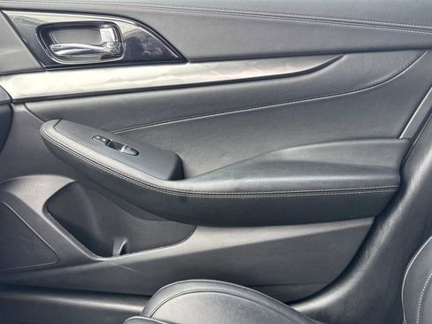 Used 2022 Nissan Maxima SV w/ Floor Mat Group image 21