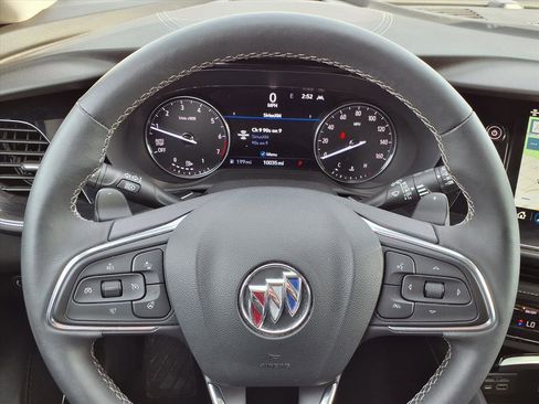 Used 2022 Buick Envision Essence w/ Technology Package I image 13