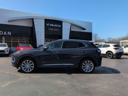 New 2026 Buick Envision Avenir image 8