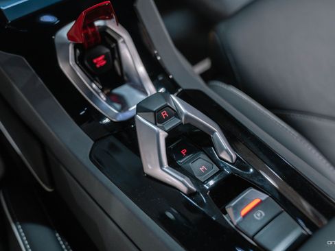 Used 2021 Lamborghini Huracan EVO RWD image 29