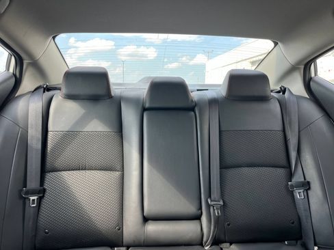 Used 2025 Nissan Altima 2.5 SR FWD image 34