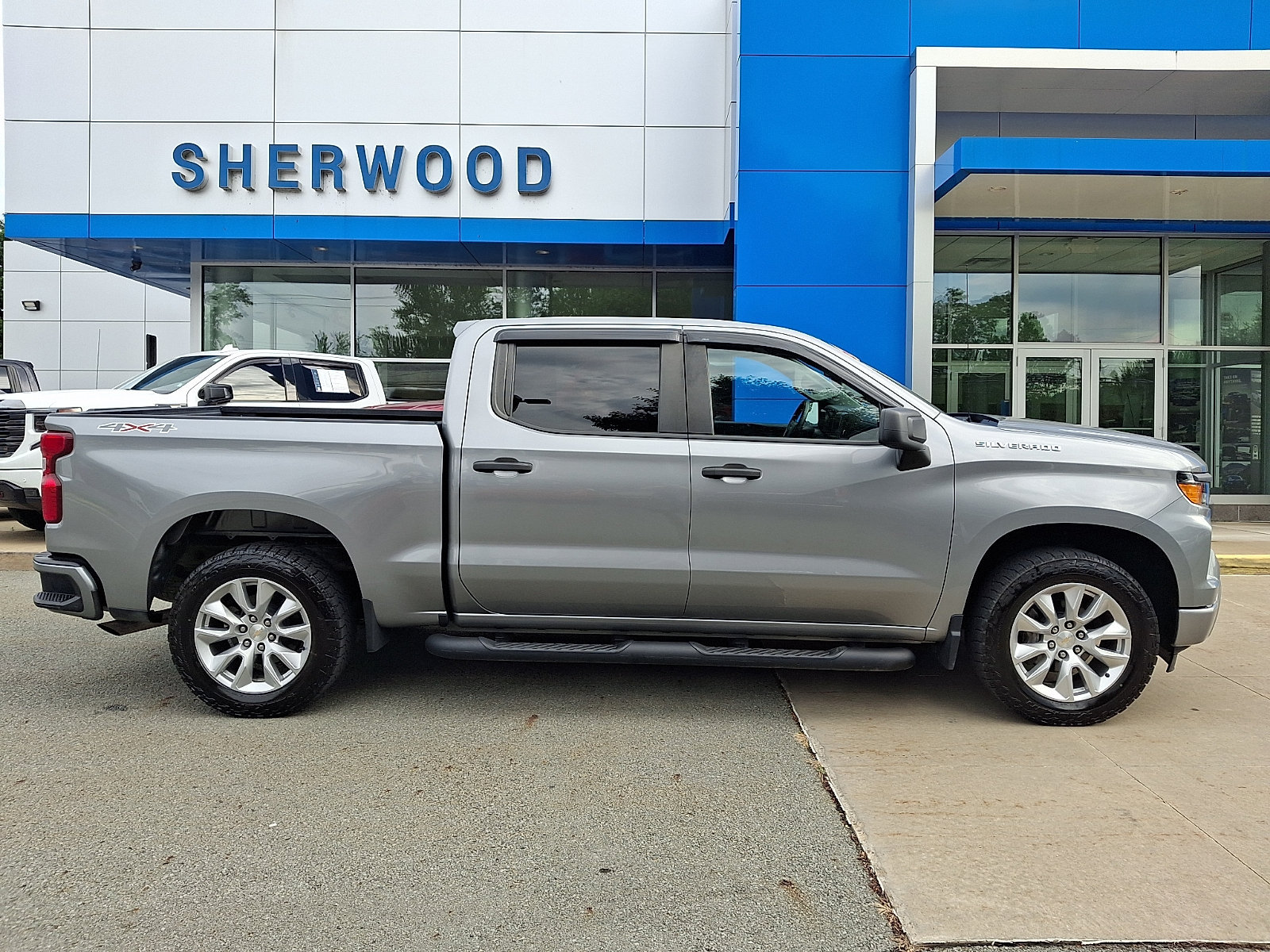 Used 2023 Chevrolet Silverado 1500 Custom AWD/4WD image 7