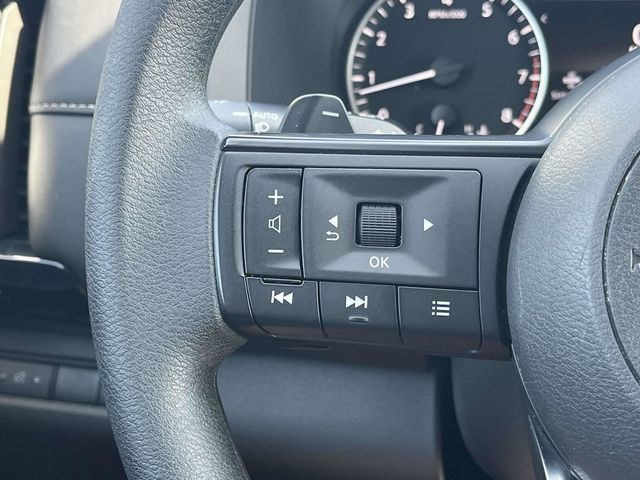 Used 2025 Nissan Pathfinder S FWD image 26