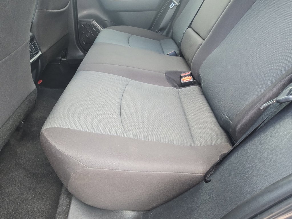 Used 2025 Toyota RAV4 XLE AWD/4WD image 13