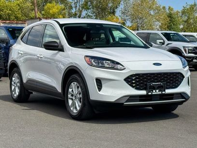 Used 2022 Ford Escape SE w/ Convenience Package