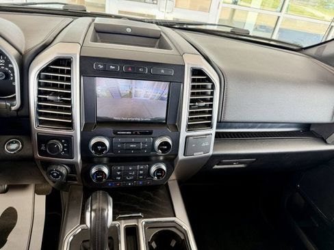 Used 2020 Ford F150 Platinum w/ Equipment Group 701A Luxury AWD/4WD image 13