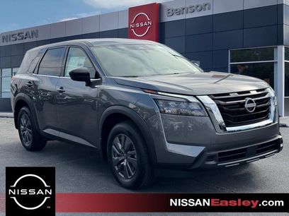 New 2025 Nissan Pathfinder S