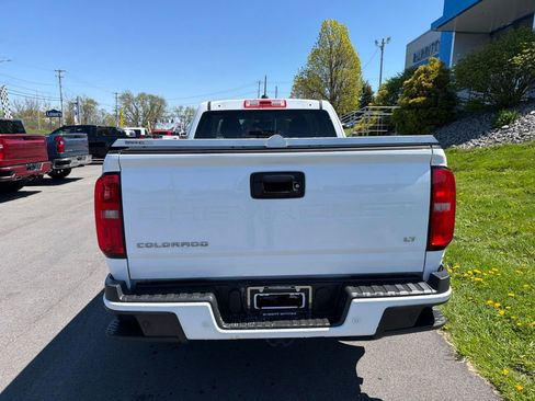 Used 2022 Chevrolet Colorado LT w/ Fleet Safety Package AWD/4WD image 4
