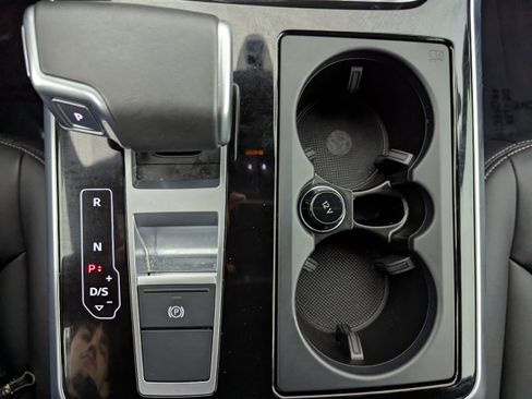 Certified 2025 Audi Q7 3.0T Premium image 23