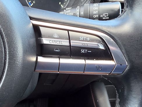 Used 2023 MAZDA MAZDA3 s FWD image 14