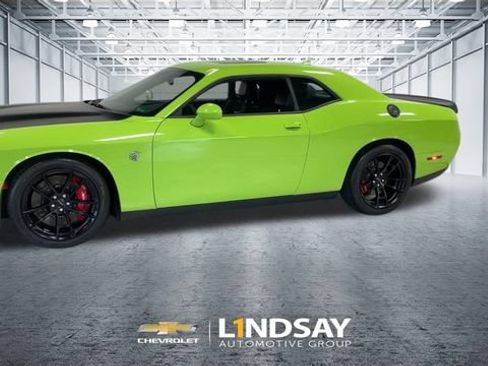 Used 2023 Dodge Challenger SRT Hellcat RWD image 8