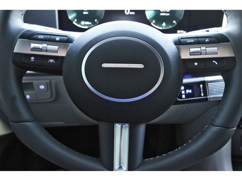 Used 2026 Hyundai Tucson Limited FWD image 18