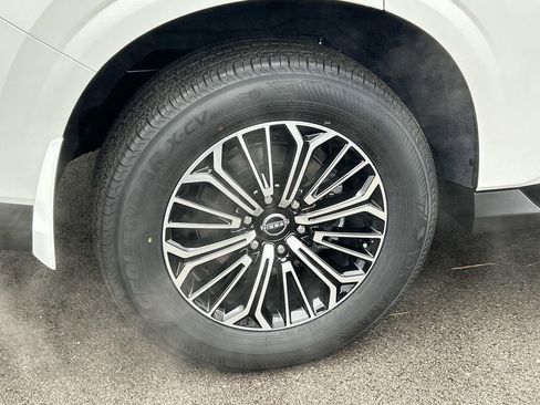 New 2026 Nissan Armada Platinum AWD/4WD image 11