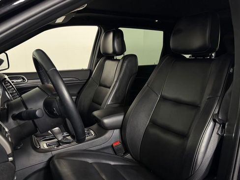 Used 2022 Jeep Grand Cherokee Limited AWD/4WD image 17