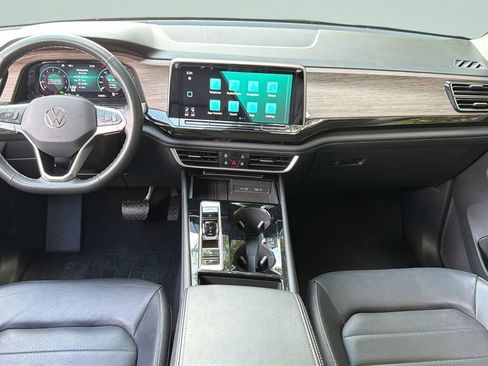 Certified 2025 Volkswagen Atlas SEL AWD/4WD image 11