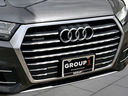 Used 2019 Audi Q7 3.0T Prestige AWD/4WD image 30