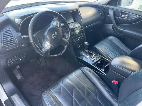 Used 2010 INFINITI FX35 AWD w/ Navigation Pkg image 8