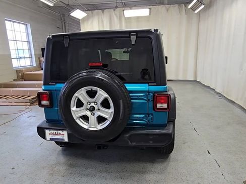 Used 2019 Jeep Wrangler Unlimited Sport S AWD/4WD image 11