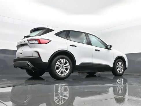 Used 2022 Ford Escape S image 23