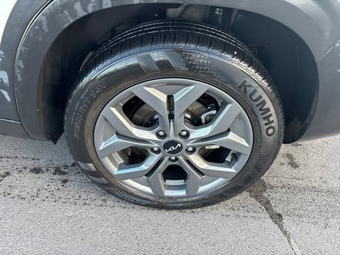 Certified 2024 Kia Seltos S AWD/4WD image 3
