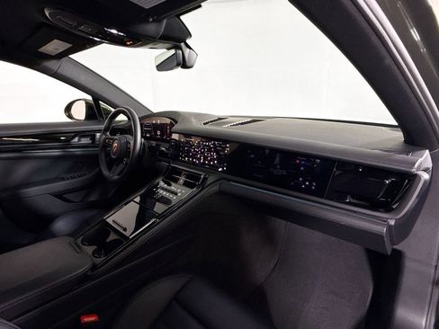 Certified 2026 Porsche Panamera 4 AWD/4WD image 17