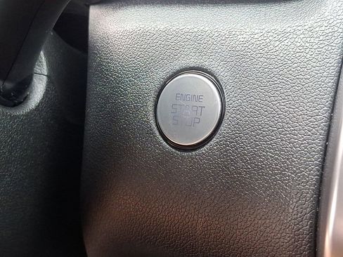 Used 2023 Kia Sorento S w/ Panoramic Sunroof Package image 25